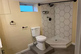 28 Carver St, Pawtucket, RI 02860 - Photo 28