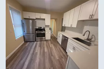 28 Carver Street, Pawtucket, RI 02860 - Photo 2