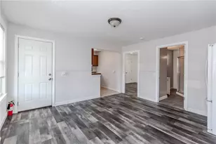 150 N Bend St, Pawtucket, RI 02860 - Photo 6
