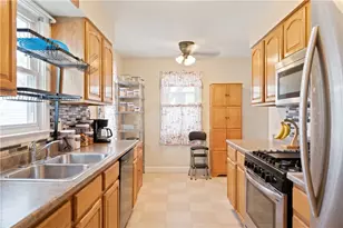 221 Early St, Providence, RI 02907 - Photo 18