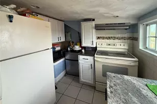 77 Julian St, Providence, RI 02909 - Photo 32