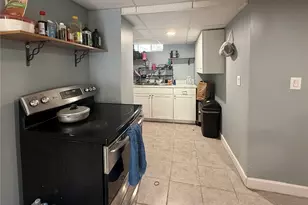 77 Julian St, Providence, RI 02909 - Photo 38