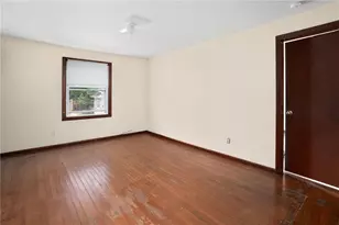 370 Montgomery Ave, Cranston, RI 02905 - Photo 32