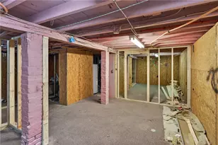 8 Arlington Ave, Cranston, RI 02920 - Photo 20
