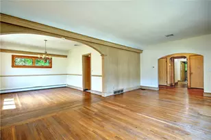 25 Brookway Rd, Providence, RI 02906 - Photo 8