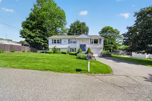 2 Garner Ave, Johnston, RI 02919 - Photo 4