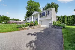 2 Garner Ave, Johnston, RI 02919 - Photo 6