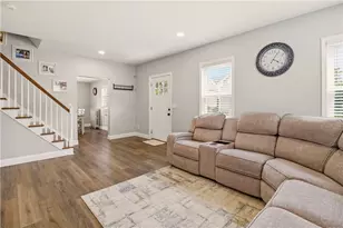 88 Grove Ave, East Providence, RI 02914 - Photo 4