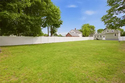 88 Grove Avenue, East Providence, RI 02914 - Photo 30