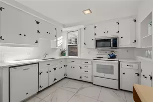 34 Bull St, Newport, RI 02840 - Photo 20