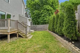 99 Parnell St, Providence, RI 02909 - Photo 28