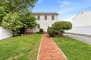 25 Plaza St, Cranston, RI 02920 - Photo 2