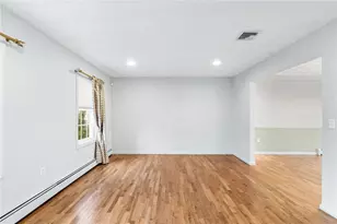 25 Plaza St, Cranston, RI 02920 - Photo 6