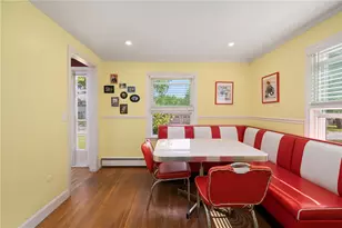 34 Terrace Dr, East Greenwich, RI 02818 - Photo 14