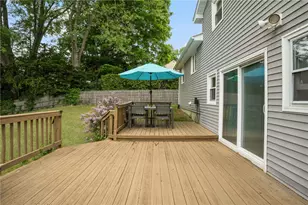 34 Grandview Dr, West Warwick, RI 02893 - Photo 32