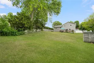 34 Grandview Dr, West Warwick, RI 02893 - Photo 36