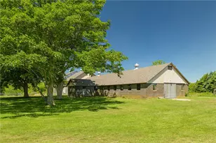 919 Matunuck School House Rd, South Kingstown, RI 02879 - Photo 46