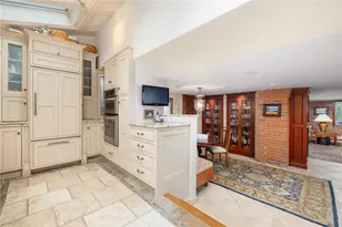10 Nayatt Rd, Barrington, RI 02806 - Photo 12
