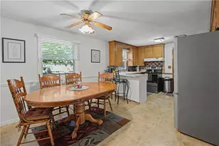 25 Walker Rd, Warwick, RI 02889 - Photo 6