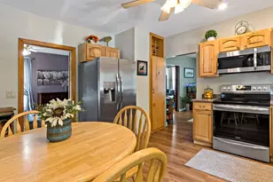 70 Fortin Ave, Pawtucket, RI 02860 - Photo 16