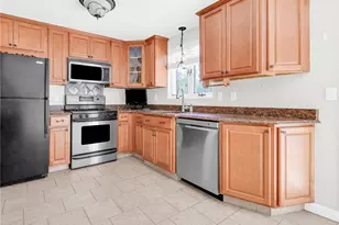 59 Carr's Ln, Warwick, RI 02886 - Photo 16
