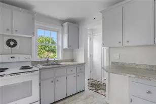 175 Kay St, Newport, RI 02840 - Photo 28