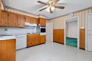 35 New Clark Rd, Cumberland, RI 02864 - Photo 10