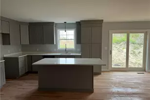 124 Birch Swamp Rd, Warren, RI 02885 - Photo 4