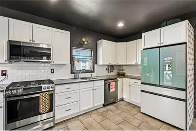 1061 Narragansett Boulevard, Cranston, RI 02905 - Photo 16