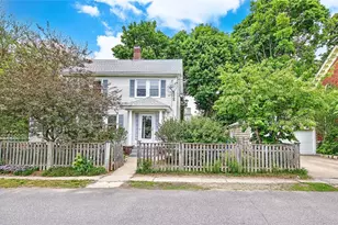 4 Talbot Manor, Cranston, RI 02905 - Photo 2