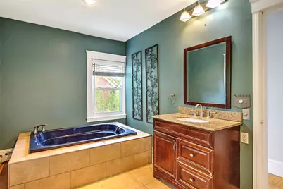 4 Talbot Manor, Cranston, RI 02905 - Photo 28