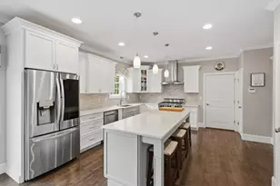 81 Cedar Forest Rd, Smithfield, RI 02917 - Photo 4
