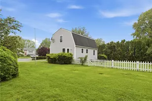 49 Harvest Rd, Middletown, RI 02842 - Photo 38