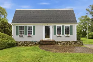 49 Harvest Rd, Middletown, RI 02842 - Photo 2