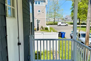 3 Clinton St, Newport, RI 02840 - Photo 8