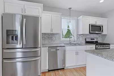 224 Francis Avenue, North Providence, RI 02904 - Photo 8
