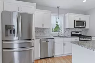 224 Francis Ave, North Providence, RI 02904 - Photo 8