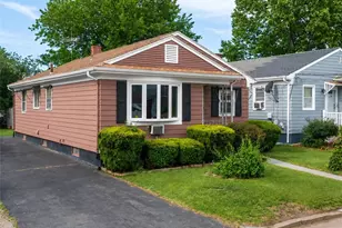 33 Alden St, Providence, RI 02909 - Photo 2