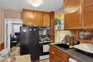 34 Appleton Ave, Pawtucket, RI 02860 - Photo 14