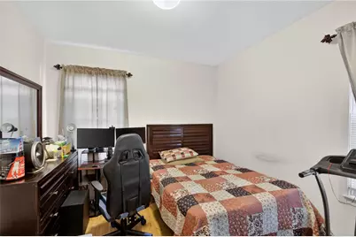 34 Appleton Avenue, Pawtucket, RI 02860 - Photo 12