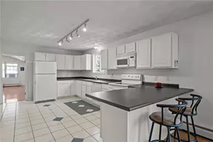 40 Conanicus Rd, Narragansett, RI 02882 - Photo 30