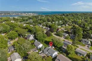40 Conanicus Rd, Narragansett, RI 02882 - Photo 2