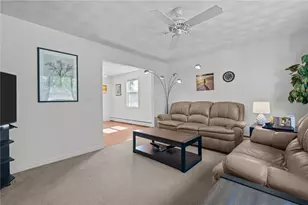 40 Conanicus Rd, Narragansett, RI 02882 - Photo 22