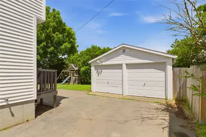 13 Tilley Avenue, Newport, RI 02840 - Photo 4