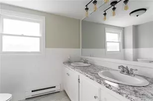 95 Douglas Ave, Portsmouth, RI 02871 - Photo 20