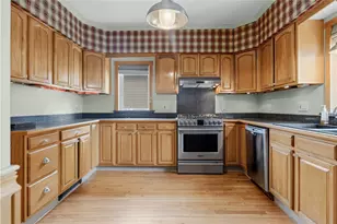 17 Woodward Ave, East Providence, RI 02914 - Photo 2