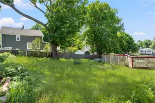 17 Padelford Ave, East Providence, RI 02915 - Photo 26