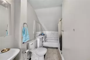 293 Swan St, Providence, RI 02905 - Photo 24