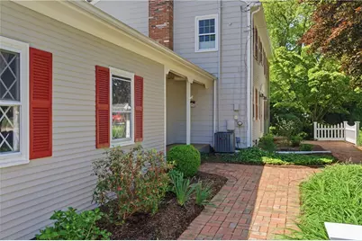2699 Diamond Hill Road, Cumberland, RI 02864 - Photo 2