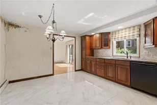 2699 Diamond Hill Rd, Cumberland, RI 02864 - Photo 16